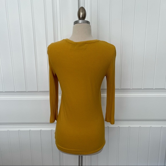 Rachel Zoe Yellow 3/4 Length Top - Picture 2 of 4